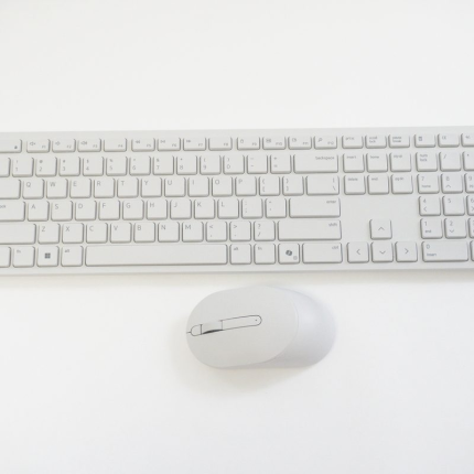 0C4J3P Dell US Keyboard With Mouse DEC24250-5352WHT-PUS