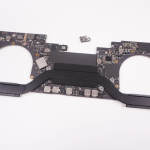 661-09739 Apple 2.3 8GB 256GB Logic Board  A1989 MACBOOK PRO 13 2018