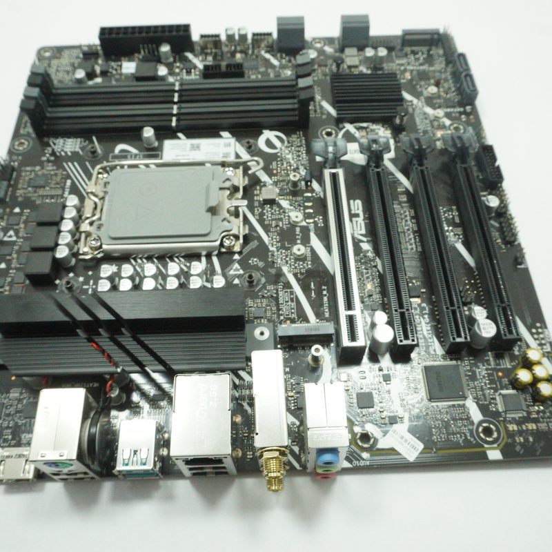 90PF04T0-R00011 Asus Intel Socket LGA 1700 DDR5 Motherboard G16CHR-IS766
