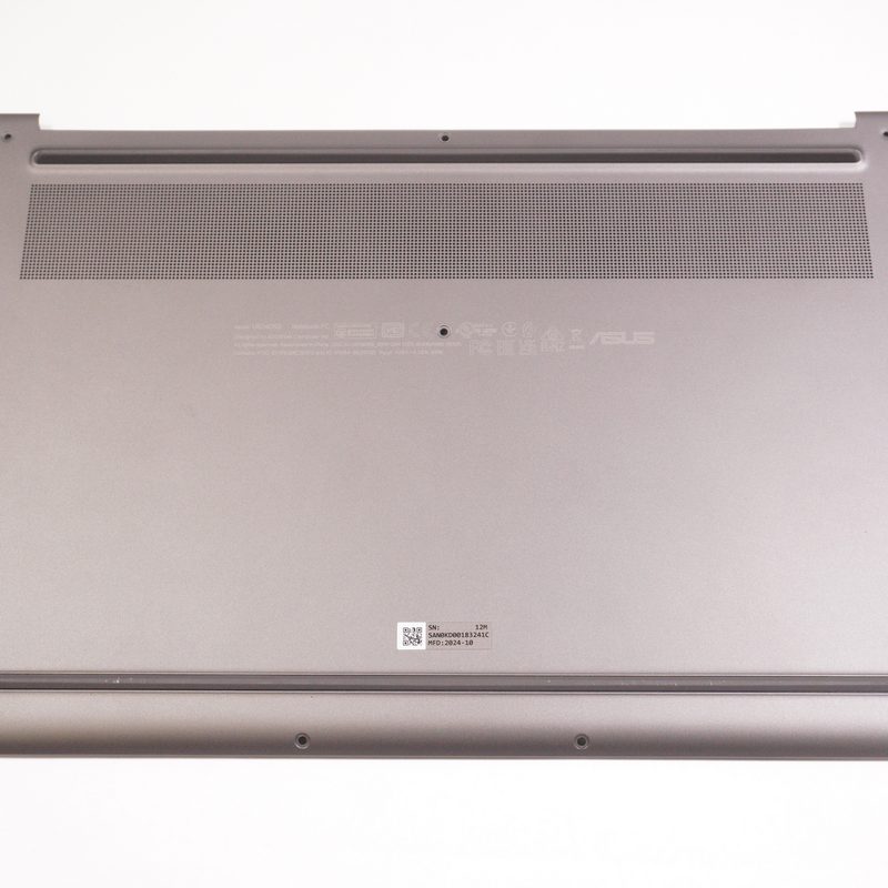 13NB14F3AM0401 Asus Bottom Case 5377 Assy  UX5406SA-S14.U71TB