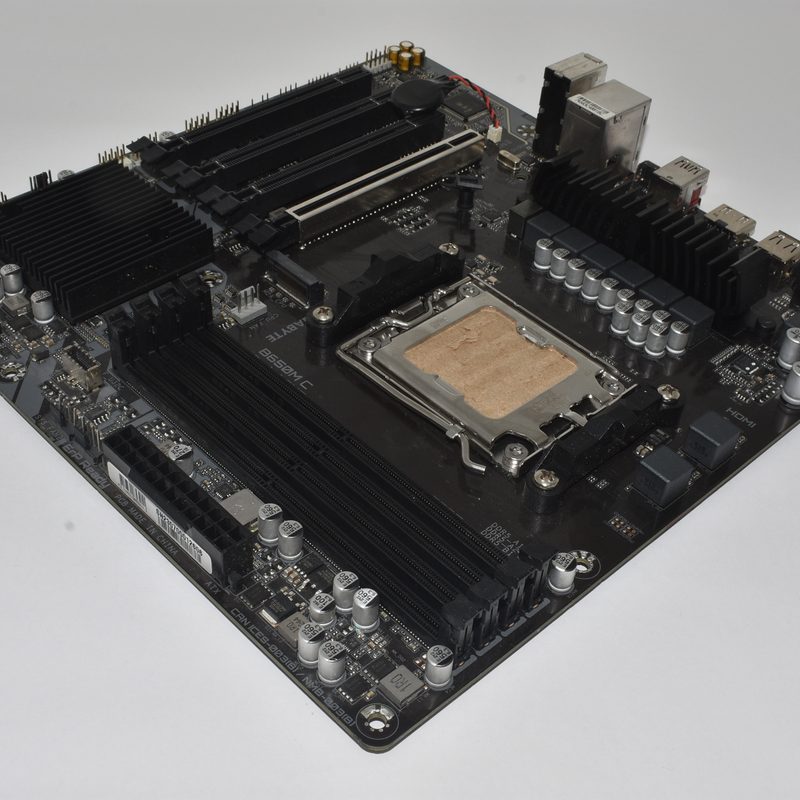 B650MC GigaByte AMD AM5 DDR5 ATX PCIe Motherboard No IO Shield Plate