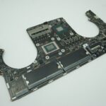 RC05-04043800-0000 MSI AMD Ryzen 9 8945HS RTX 4070 Motherboard RAZER BLADE 15