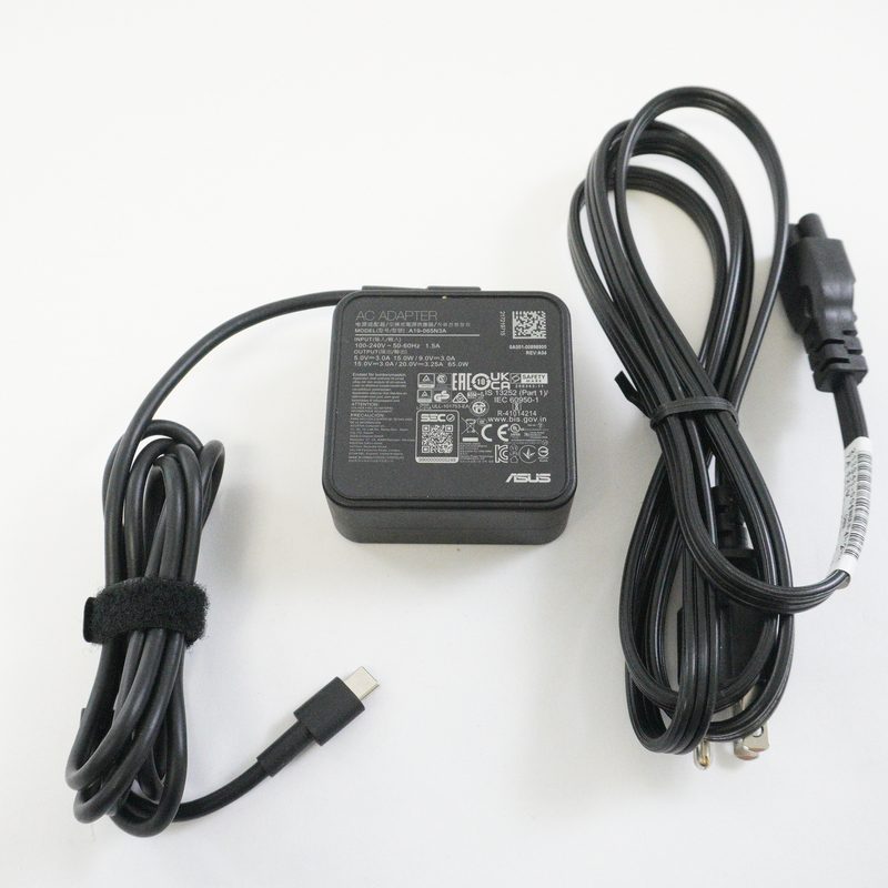 0A001-00896900 Asus 100-240V 50-60HZ 1.5A 5.0V 3.0A 20.0V 3.25A 65W UX8406MA-DS76T