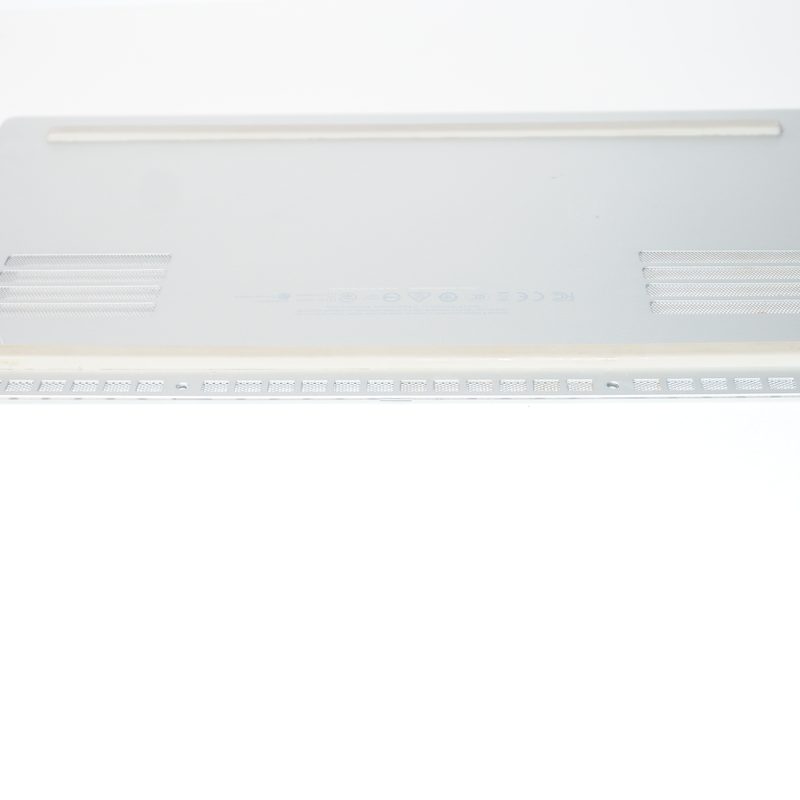 12667712-00 Razer Bottom Base Cover Silver RZ09-02886EM2-R3U1