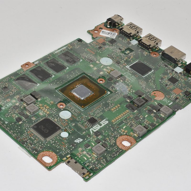 90NB0J80-R00012 Asus  Intel Celeron N4000 1.10GHz 4GB RAM 64GB eMMC E406MAS