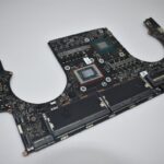RC05-03940500-0000 Razer AMD Ryzen 9 7940HS RTX 4070 RZ09-0482XEH3-R3U1