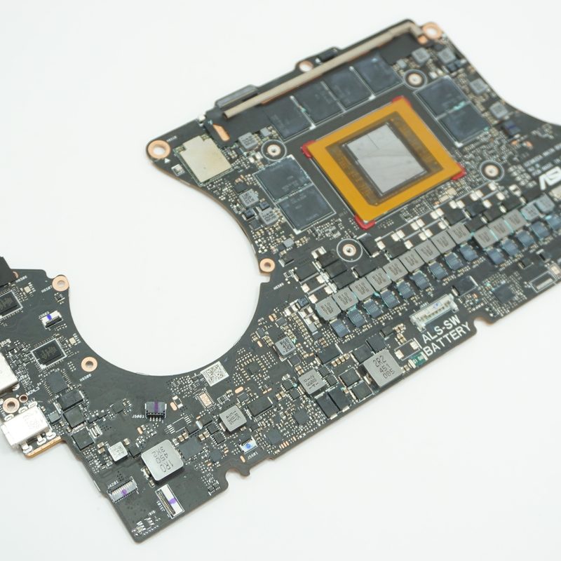 90NR0JY0-R00032 Asus MB. 64G/MAX+-395 GZ302EA-R9641TB