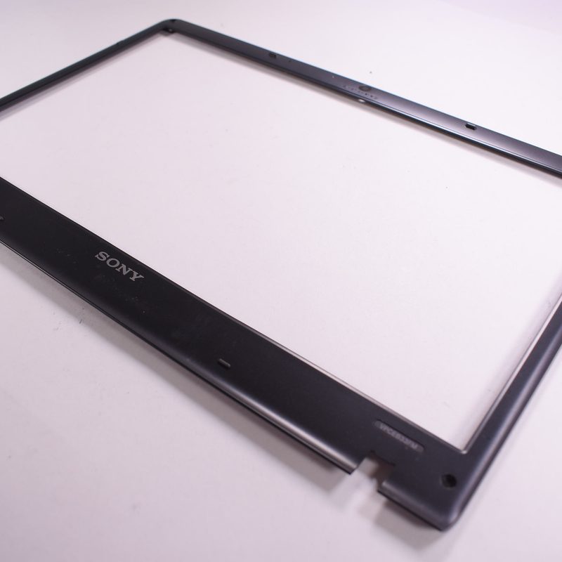 012-000A-3017-D Sony Lcd Front Bezel VPCEB33FM