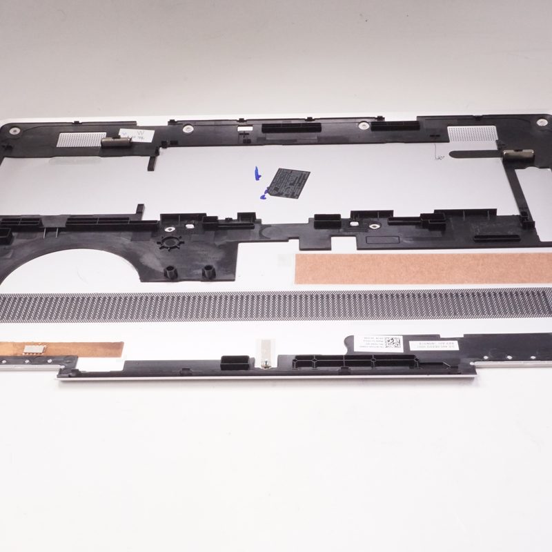 439.0EZ07.0001 Dell Bottom Base Cover I7786-7199SLV-PUS