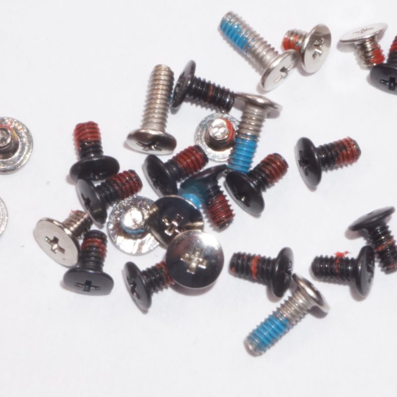 688934545776 Samsung Screws NP730QAA-K01US