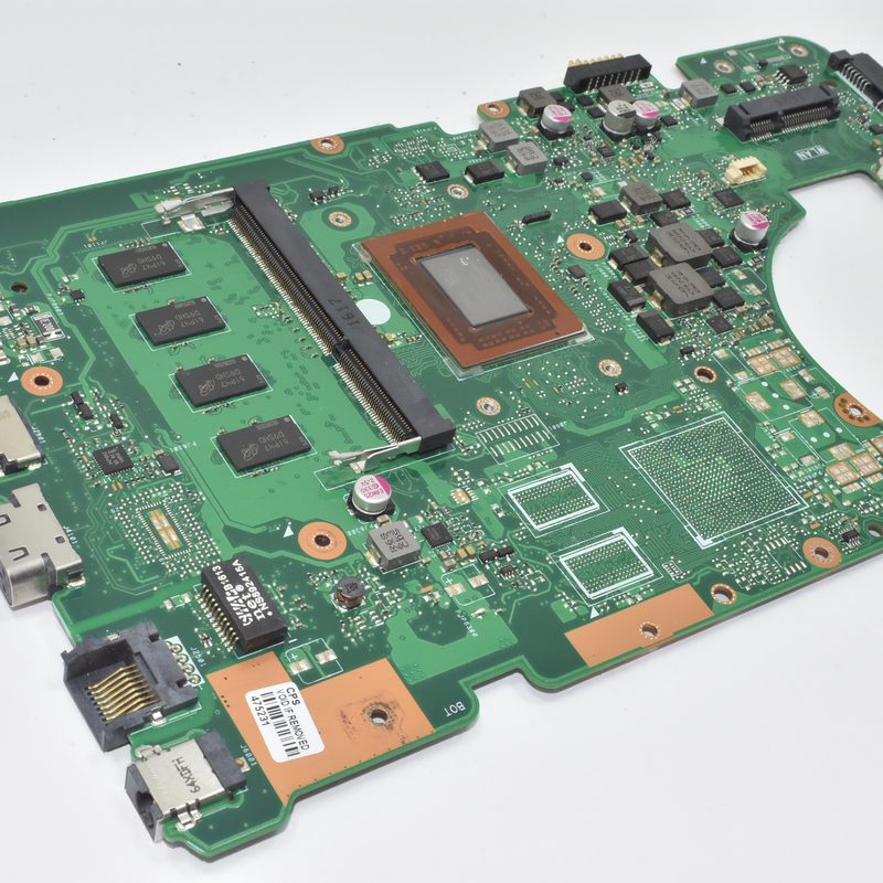 90NB09D0-R00010 Asus AMD A10-8700 4GB MOTHERBOARD X555DA