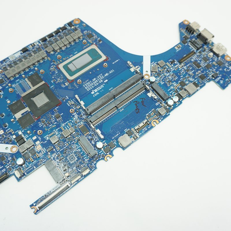 90NR0FG0-R00012 Asus Intel Core i7-12700H FX507