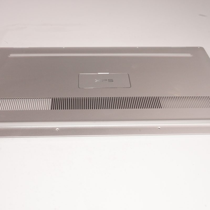 AM26W000301 Dell Bottom Base Cover XPS9570-7571SLV-PUS