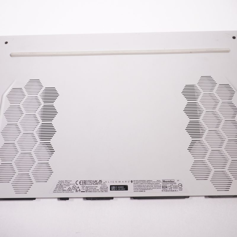AM304000701 Alienware Bottom Base Cover AWX15R1-7958WHT-PUS