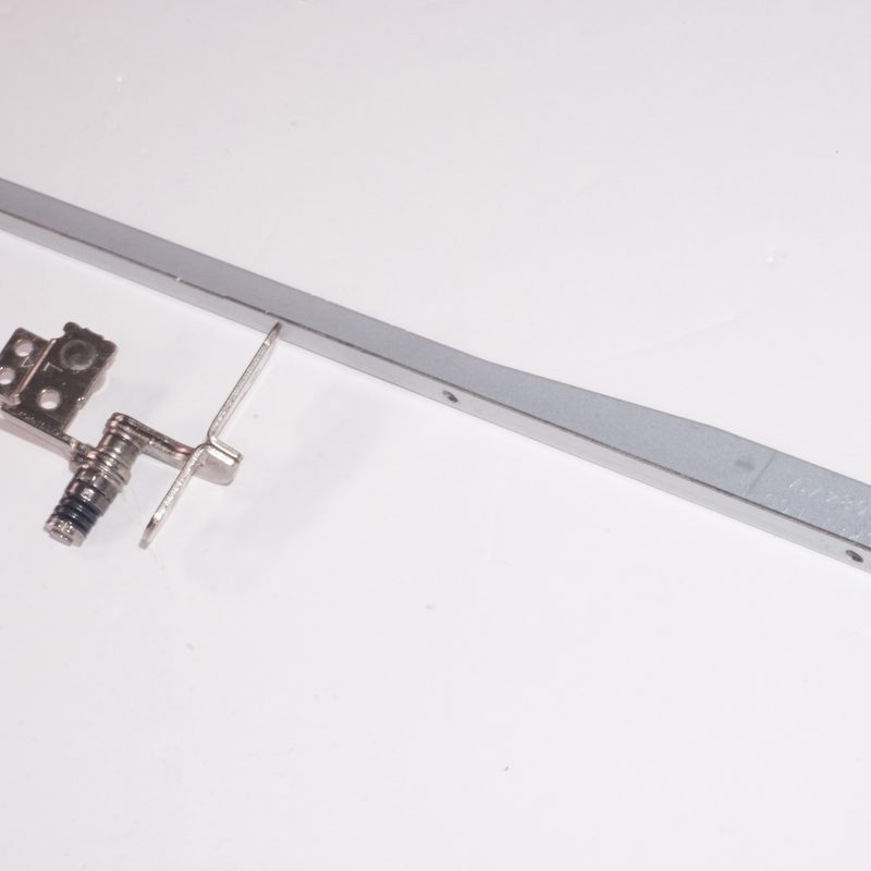 BA81-08471A Samsung R580 Brakets Hinges Right NP-R580-JSB1US