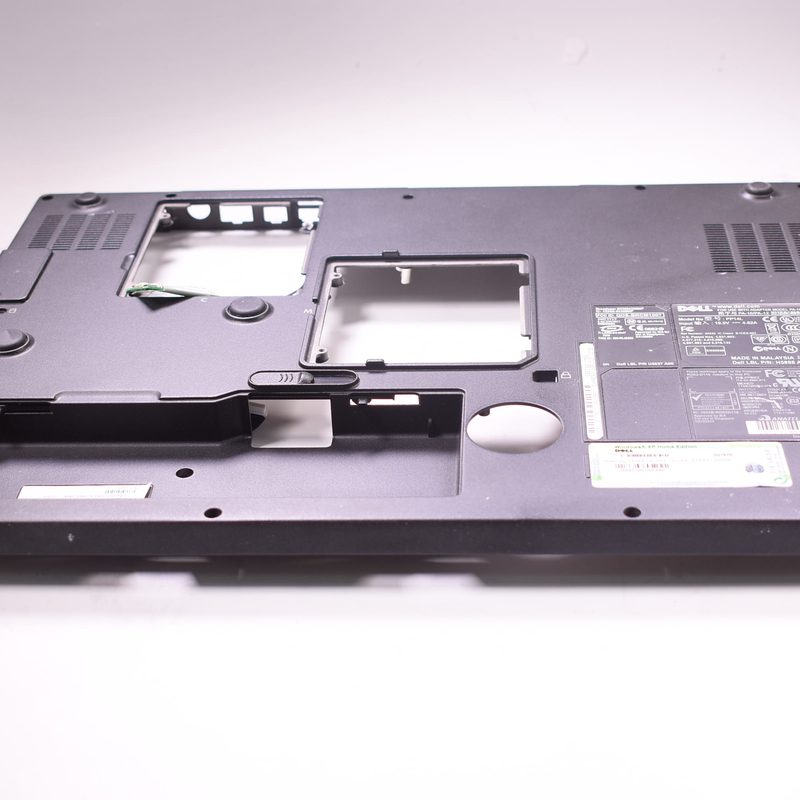 F5646 Dell Bottom Base Cover INSPIRON 9200
