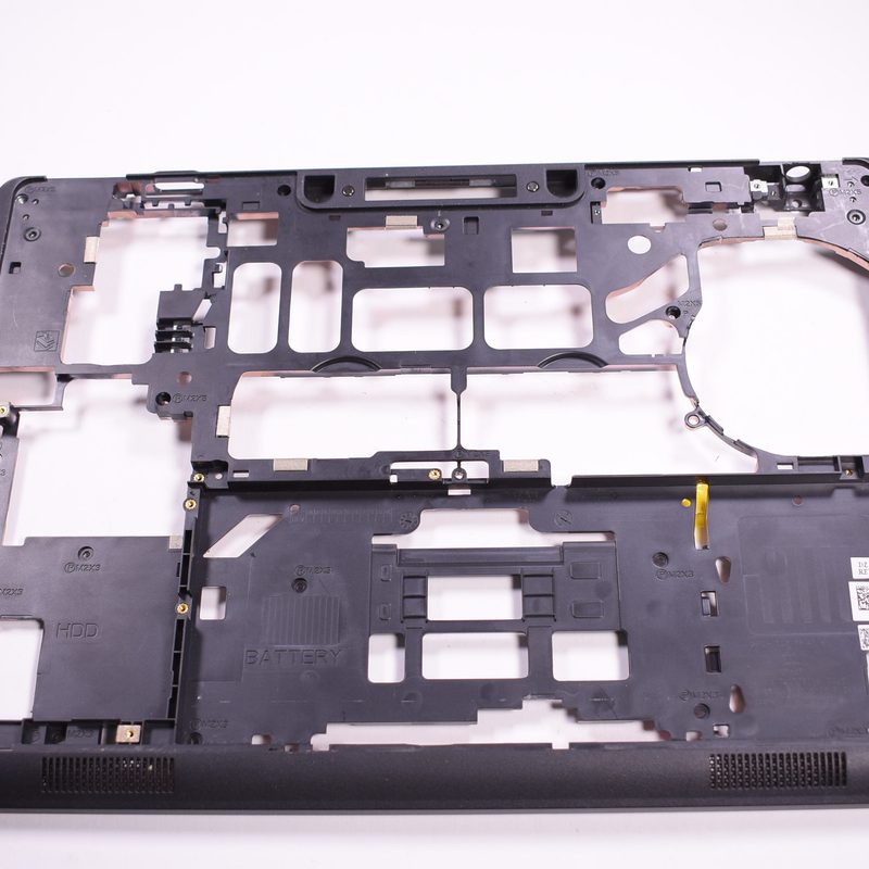 AP13D000C00 Dell Base Cover LATITUDE E5450